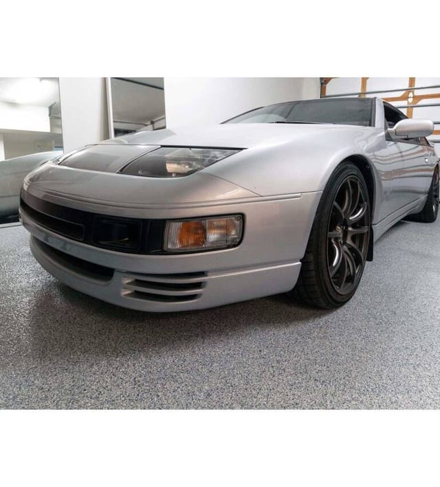 Professional Epoxy Garage Floor Coatings vs DIY Garage Floor Paint Kits