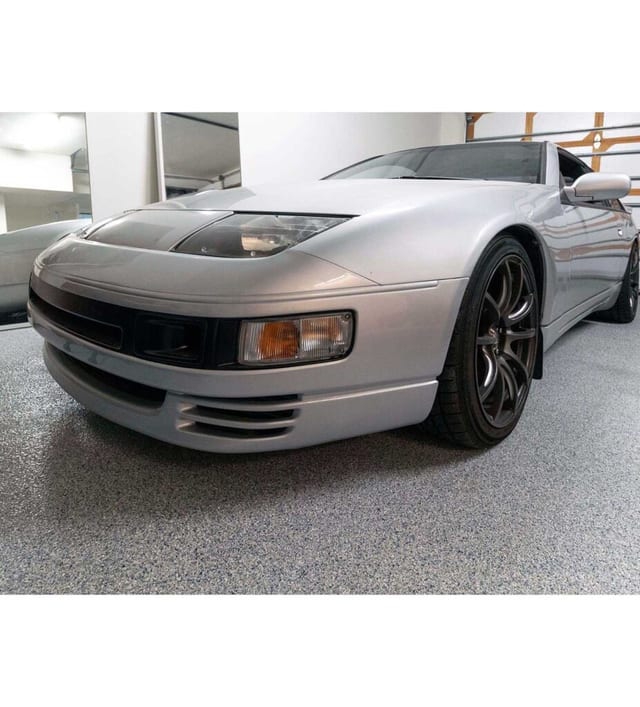 Professional Epoxy Garage Floor Coatings vs DIY Garage Floor Paint Kits