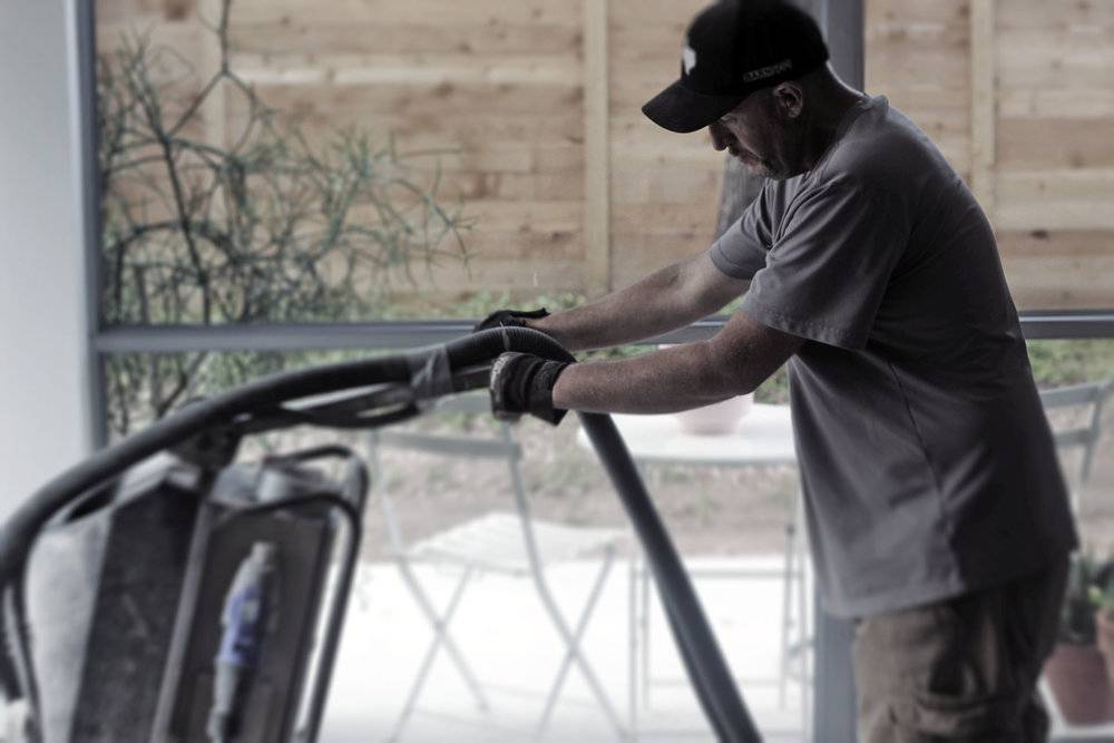 WE ARE CURRENTLY HIRING EXPERIENCED CRAFTSMAN FOR THE FOLLOWING ROLES: WE ARE CURRENTLY HIRING EXPERIENCED CRAFTSMAN FOR THE FOLLOWING ROLES: