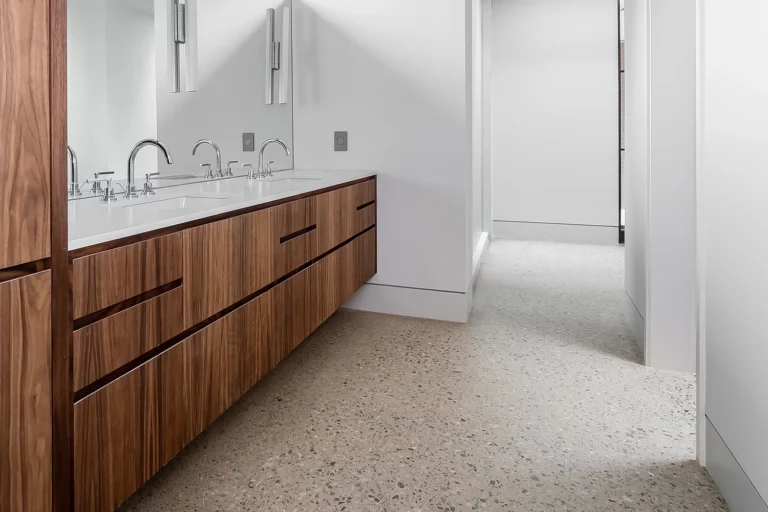 Moden Polished Concrete Bathroom Floor