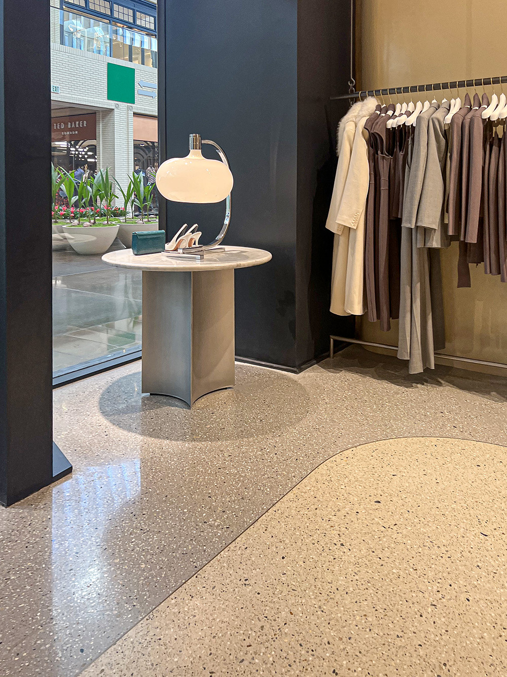 Gray and White Terrazzo Floor 1000x1333